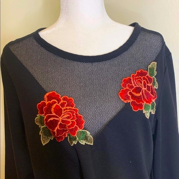 Black Rose Embroidered Top - Picture 3 of 7